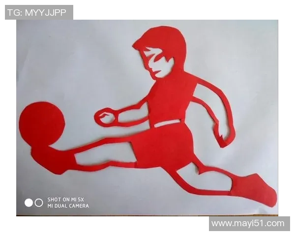 手把手教你制作足球球星主题精美剪纸作品教程 手把手教你制作足球球星主题精美剪纸作品教程